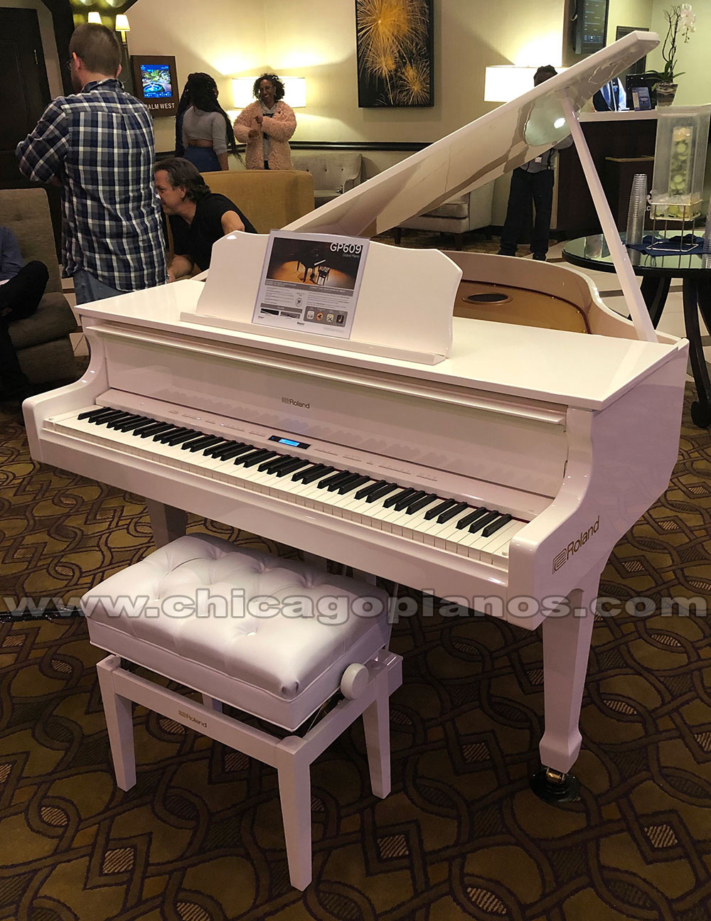 roland-digital-pianos-from-chicago-pianos-com